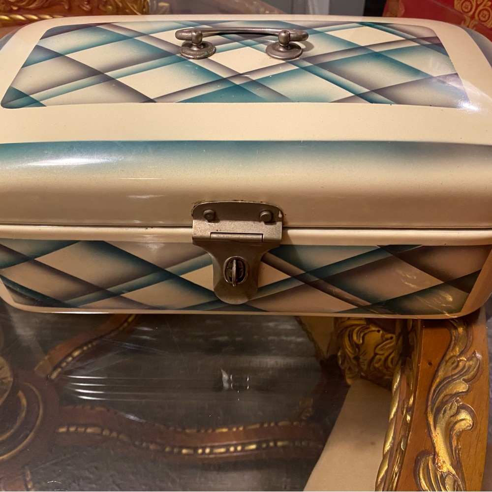 Vintage Antique enamel Breadbox